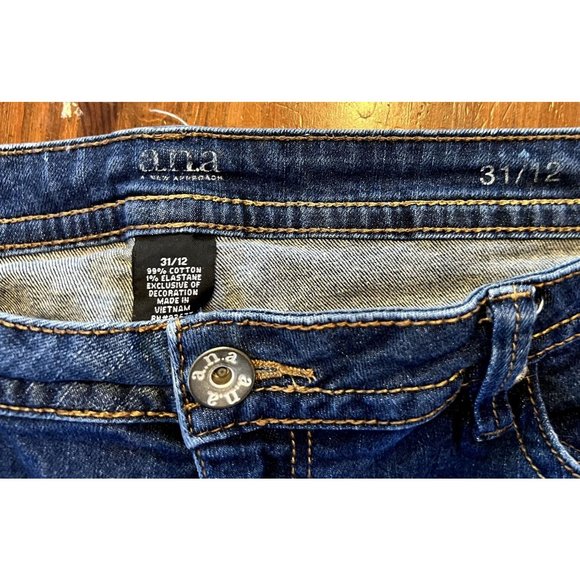 ANA women's cropped jeans size 31/12 medium wash - Picture 5 of 8